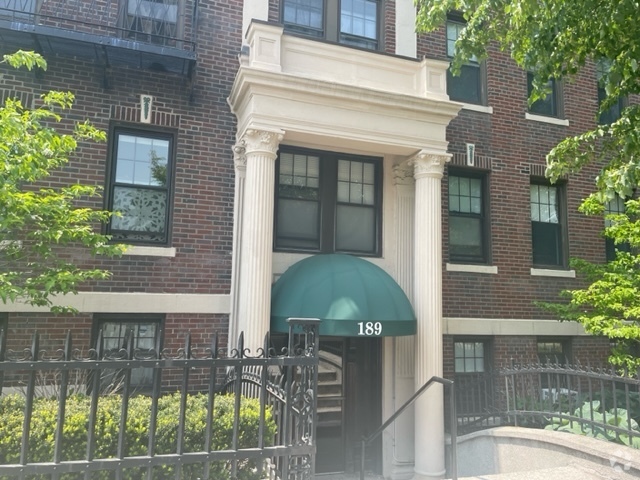 Building Photo - 189 Chestnut Hill Ave Unit 16 Rental