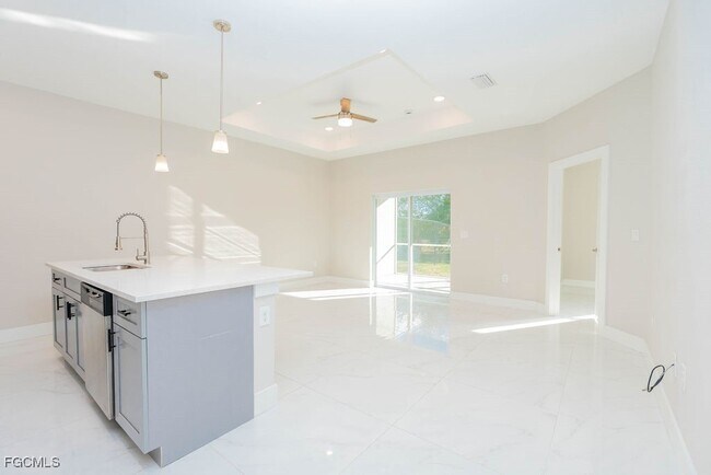 Photo - 4419 22nd St SW