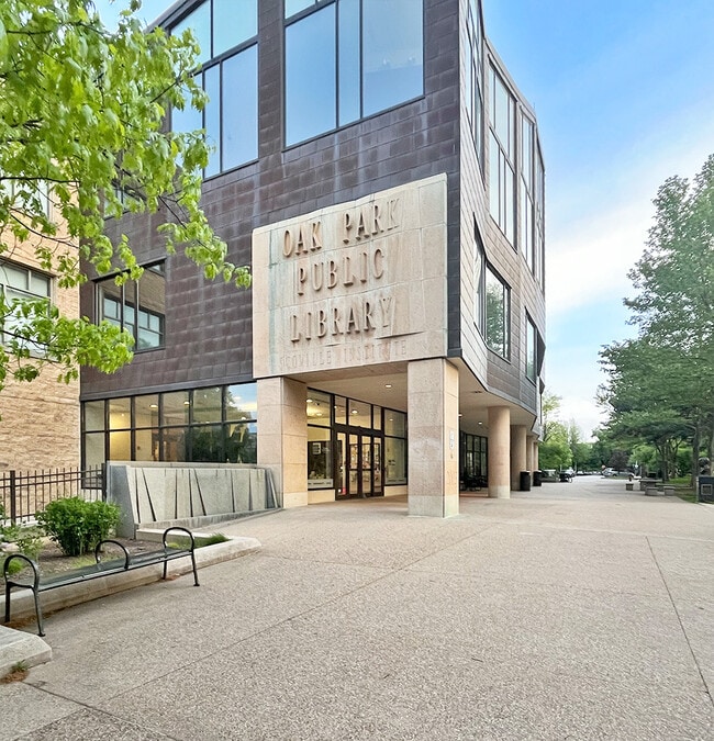 301-313 N. Oak Park Ave.