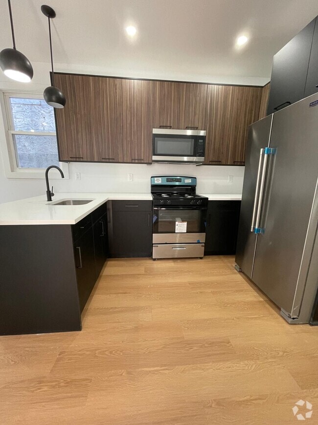 Building Photo - 156 Woodlawn Ave Unit 1 Rental