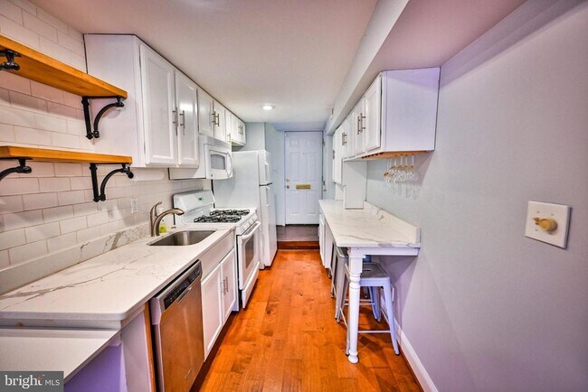 Photo - 1601 Marshall St