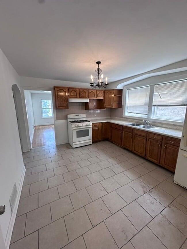 Photo - 6204 S McVicker Ave Unit 1F