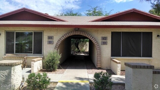 Building Photo - 904 W Malibu Dr Rental