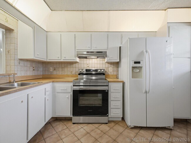 Photo - 2960 SW 22nd Ave Unit 8120