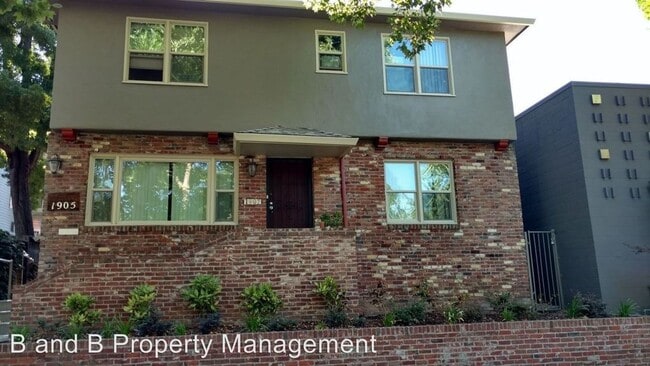 Building Photo - 21st Unit 5