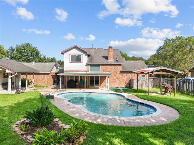 Photo - 1016 Glenshannon Ave