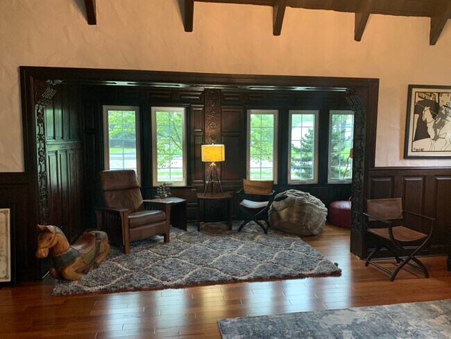 Living Room - 5436 Lincoln Hwy