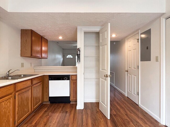 Photo - 777 E Sherwood Hills Dr Condo