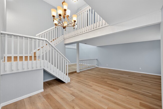 Photo - 11504 Village Pl Dr Unidad 107