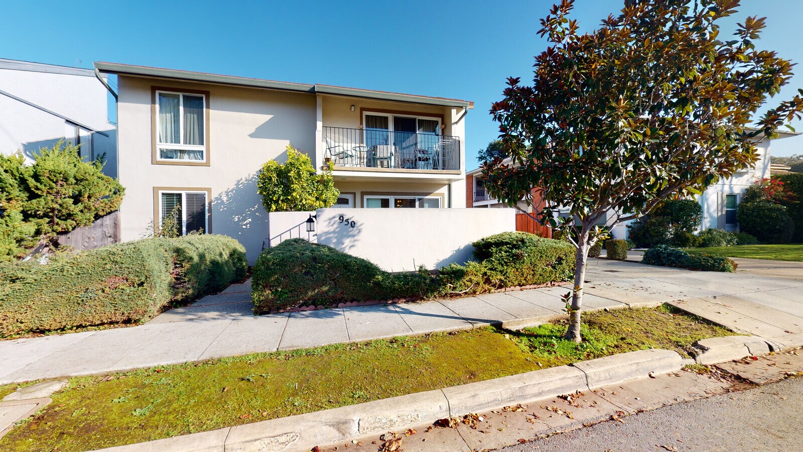 Photo - 950 Chula Vista Ave Unit 1