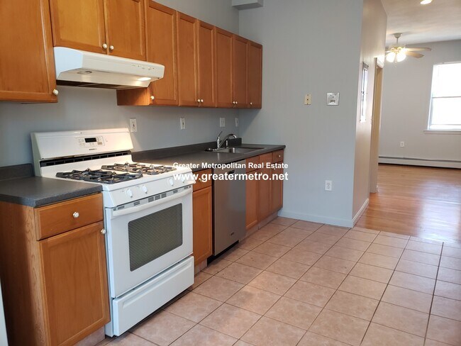 Photo - 40 N Bennet St Unit 3