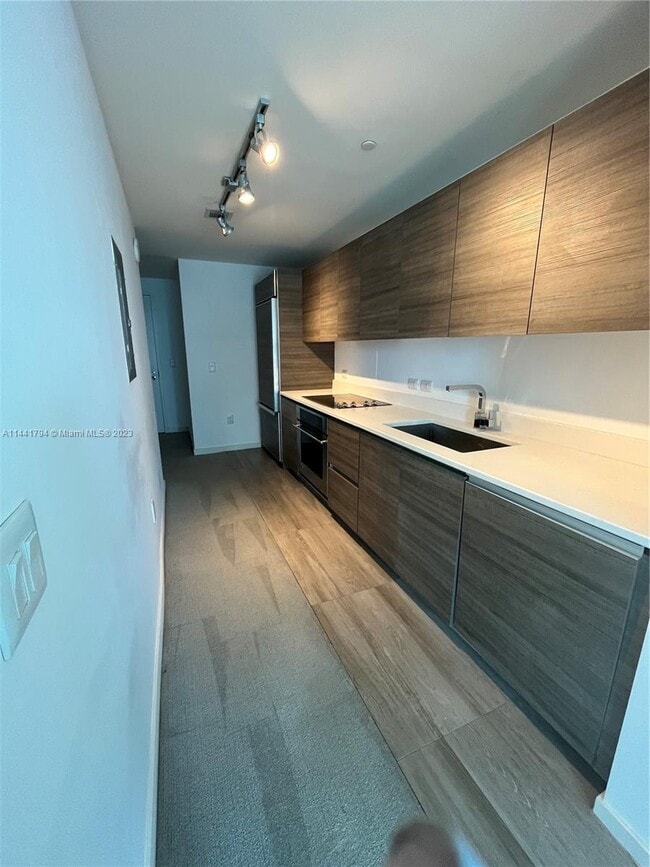 Photo - 1100 S Miami Ave Unidad 2205
