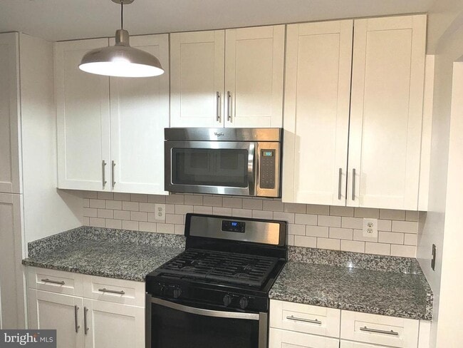 Photo - 10003 Vanderbilt Cir Unidad 1-1