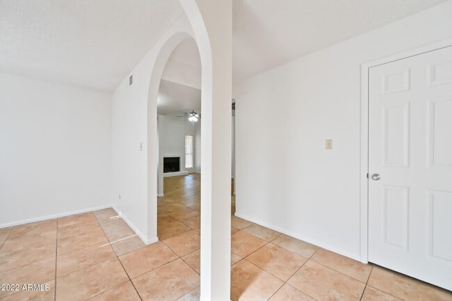 Photo - 2602 W Winchcomb Dr