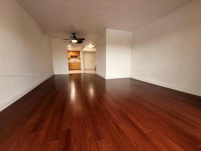 Photo - 9357 Fontainebleau Blvd Unidad D414