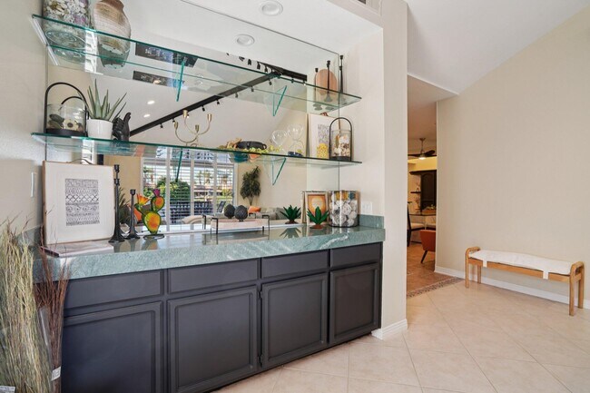 Photo - 29 Lakeshore Dr