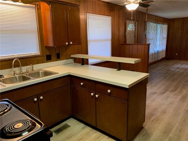 Photo - 40 Hatcher Dr