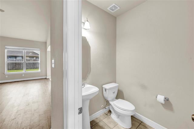 Photo - 1416 Rosson Rd