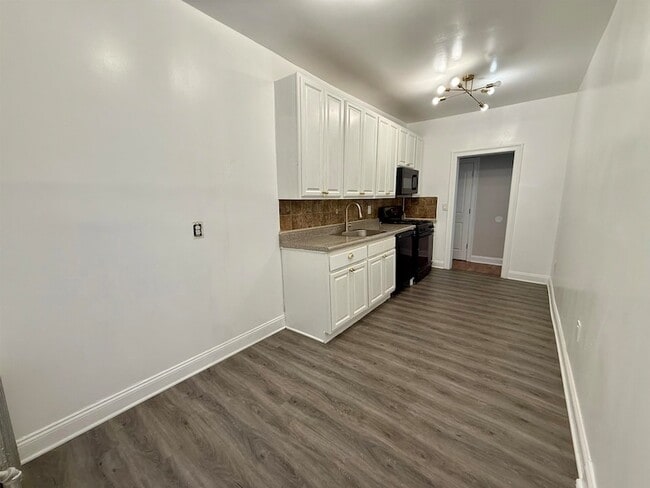 Photo - 546 Bergen Ave Unit 1A