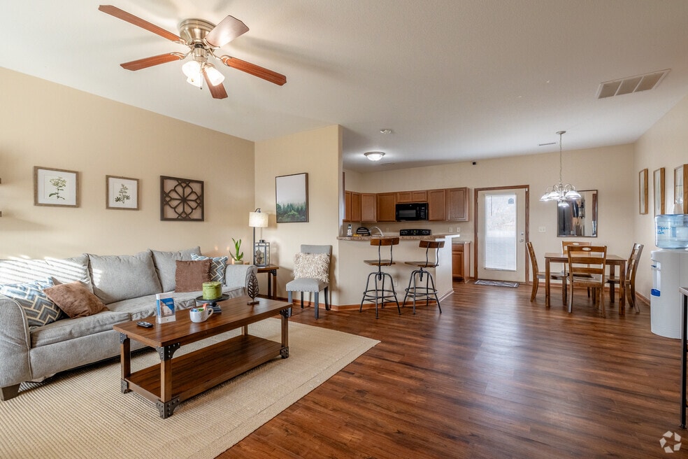 2HAB, 2BA - 1,150 ft²