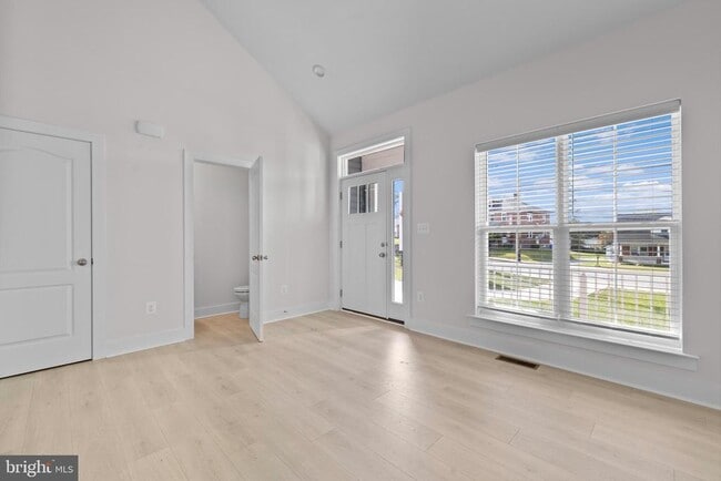 Photo - 148 W Baltimore St