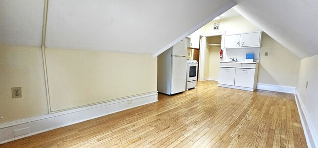 Photo - 234 Pearl St Unit APT 11