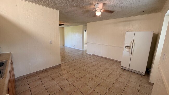 Photo - 1584 E Breezy Ln