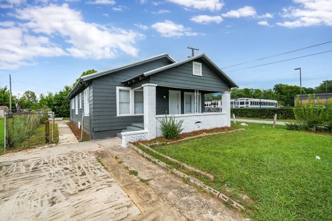 Photo - Your Dream Rental Awaits – Fully Renovated and Move-In Ready!
