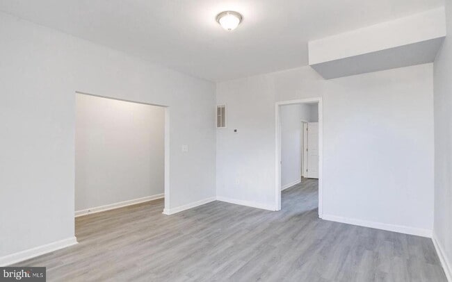 Building Photo - 3007 Oakley Ave Rental