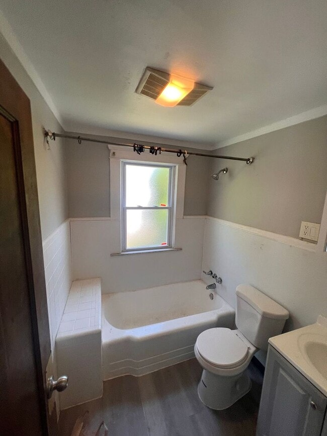 Photo - 15403 School Ave