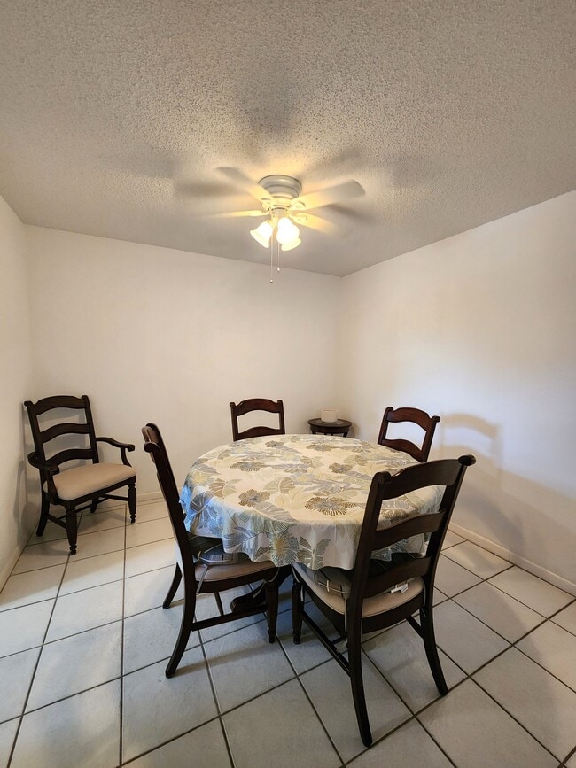 2000 Alamanda Dr