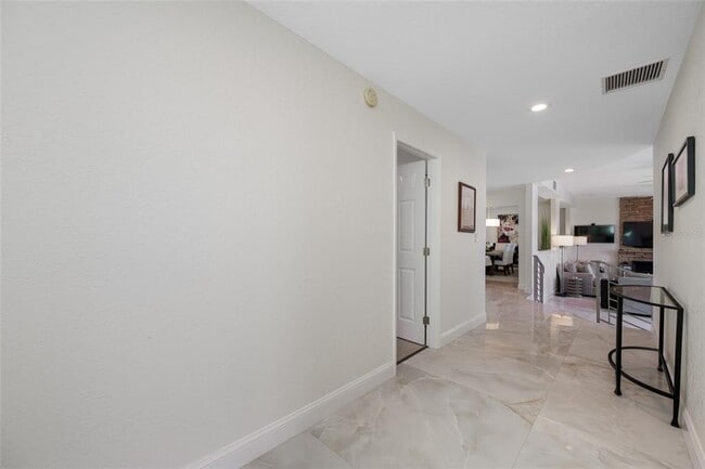 Photo - 540 59th Ave