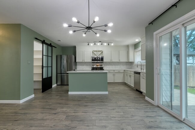 Photo - 15219 Spring Land