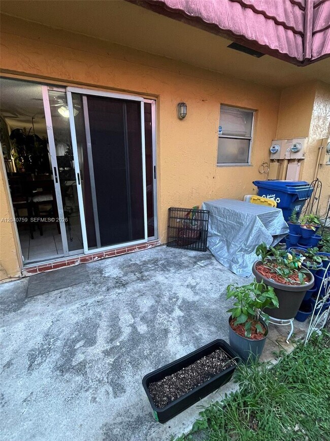Photo - 5305 NW 27th St