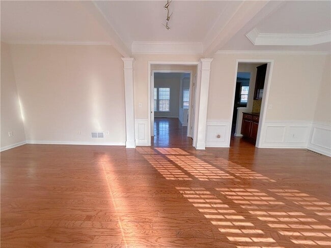 Photo - 810 Courageous Ct