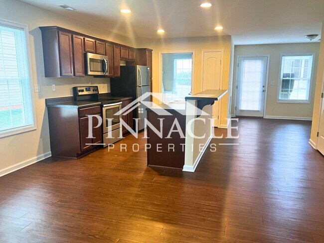 Photo - 735 Old Graves Mill Rd