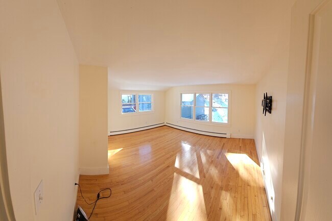 Photo - 571 Merrimac St Unidad 571 rear