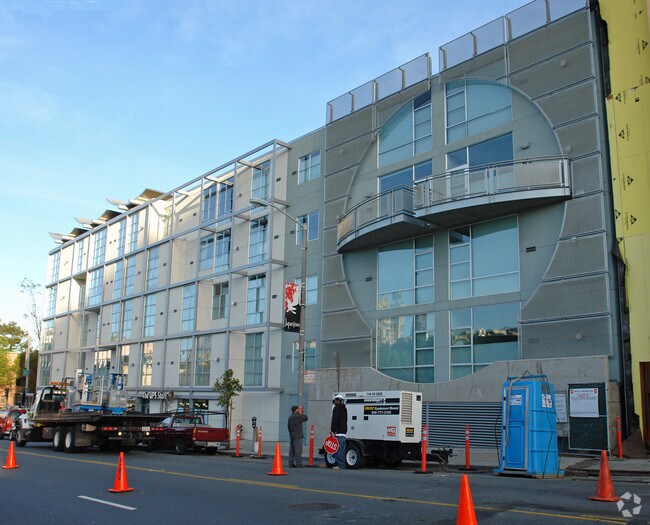 Photo - 1600 Webster St