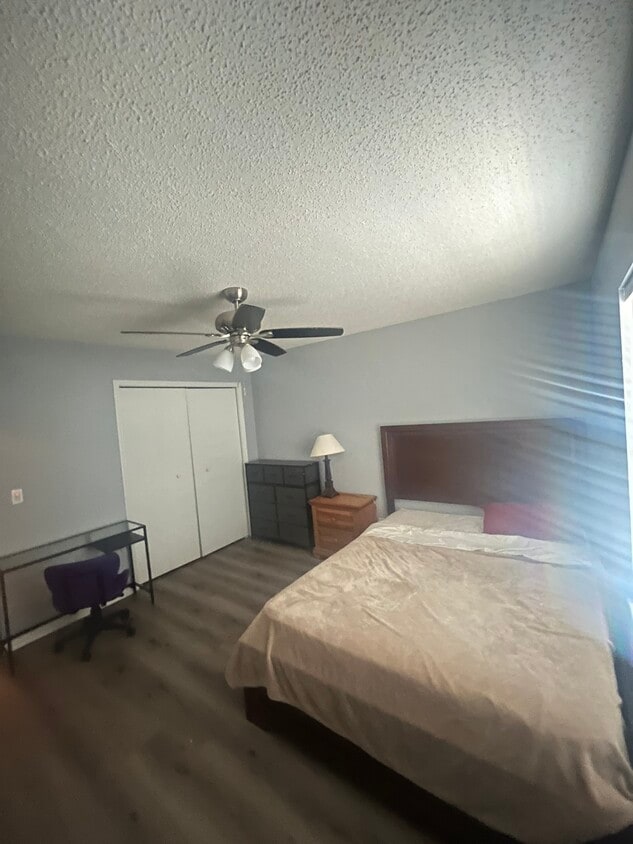 Photo - 5326 Whiteway Dr (Temple Terrace, FL)