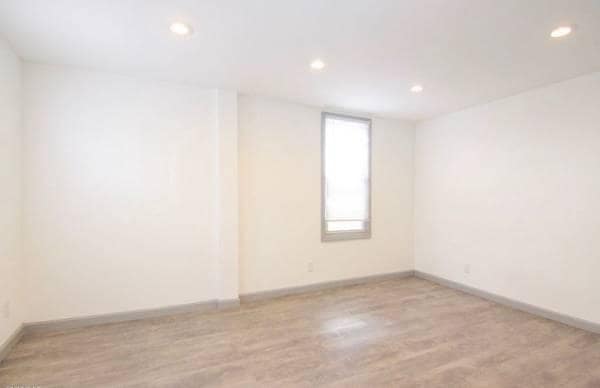 Photo - 851 Summer Ave