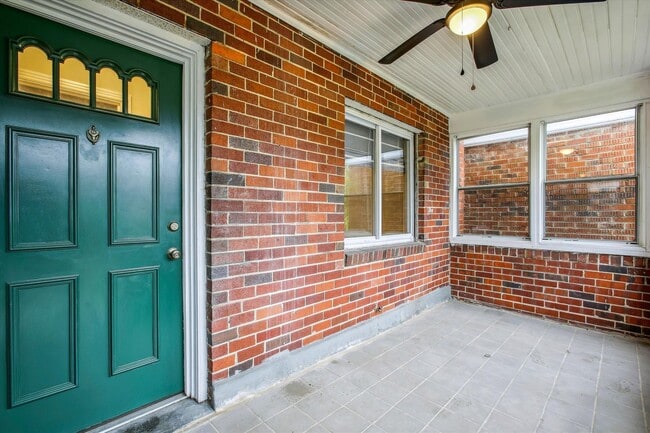 Photo - Stylish NE DC 2BR/1.5BA Townhome with Space, Comfort & Charm