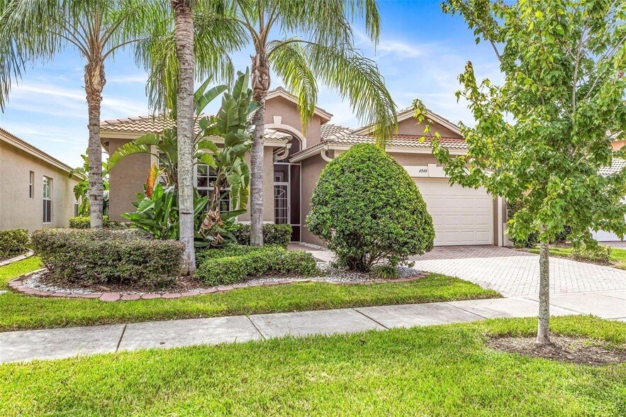 Photo - 4949 Sandy Brook Cir