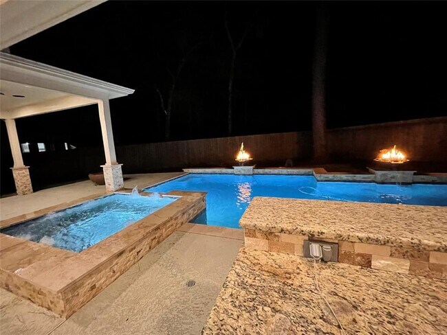 Photo - 39 Thorn Berry Pl