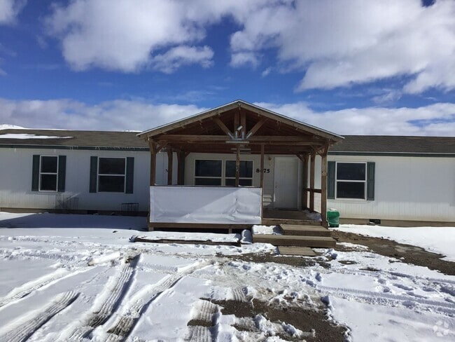 Building Photo - <b>Horse Property - Four Bedroom Manufactu... Rental