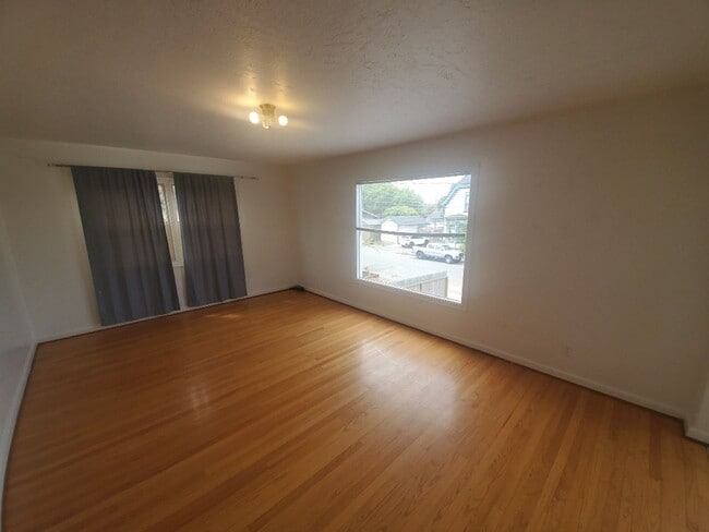 Photo - 1611 Lowell St