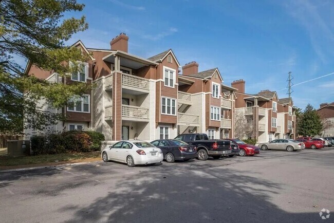 Building Photo - 262 Hillsboro Pl Unit 262 Hillsboro Place Rental