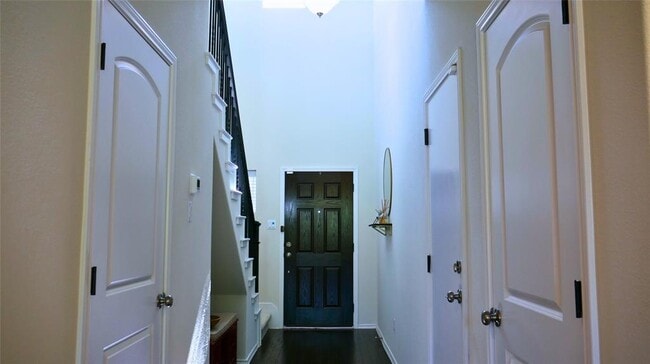 Photo - 1050 Kenney Fort Crossing