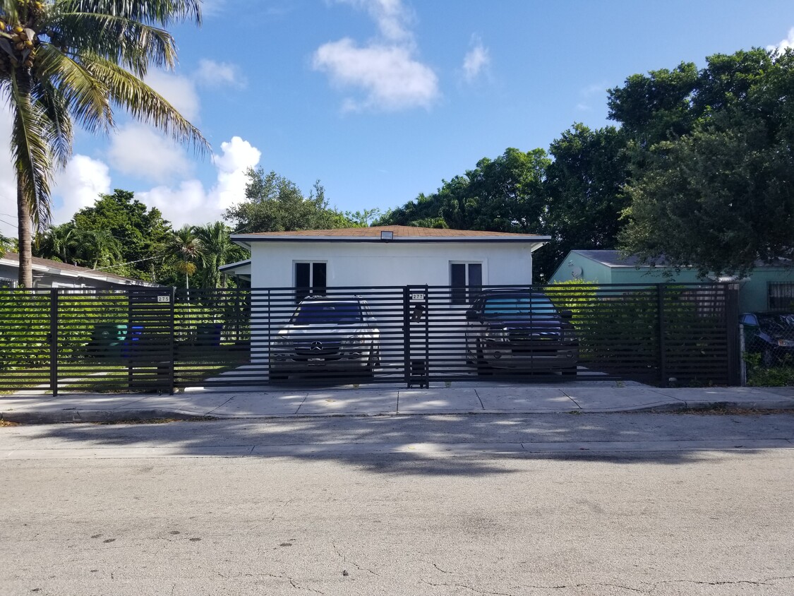Photo - 277 NW 75th St (Miami, FL)