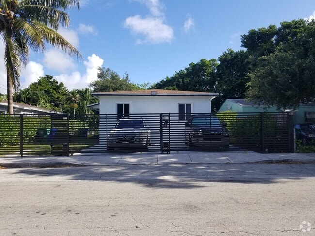 Building Photo - 277 NW 75th St Rental
