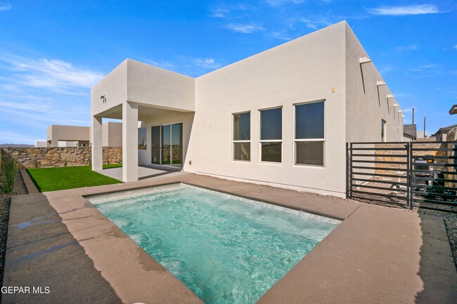 Photo - 828 Durham Wy